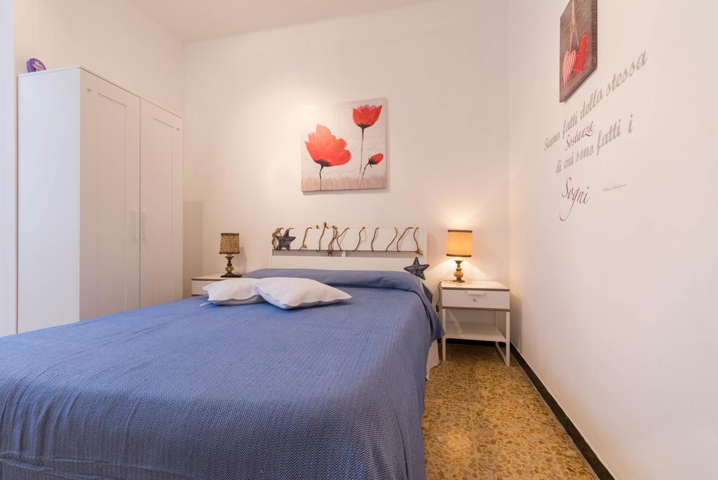 Ensemble Rooms Di Vayadu อาลัสซิโอ ภายนอก รูปภาพ